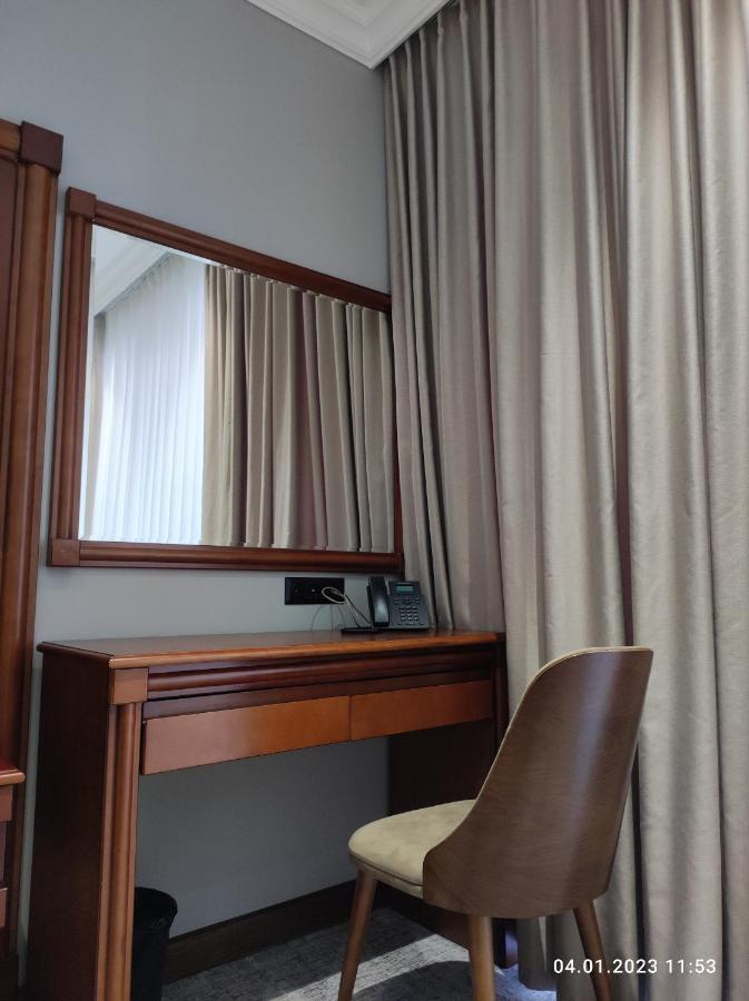 Mir Luxe Plaza Hotell Tasjkent Exteriör bild