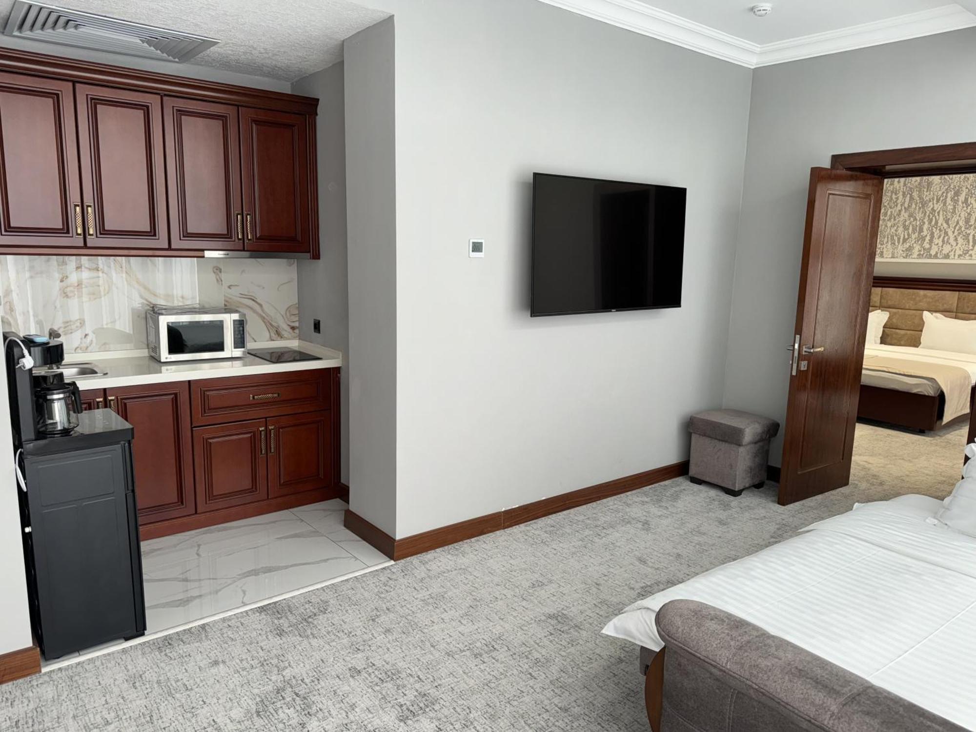 Mir Luxe Plaza Hotell Tasjkent Exteriör bild