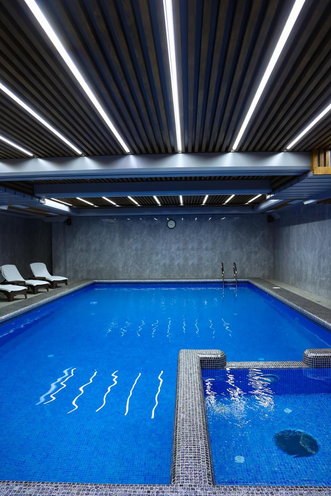 Mir Luxe Plaza Hotell Tasjkent Exteriör bild